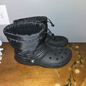 Crocs Men's Classic Lined Neo Puff Boot Mems 8 Womens 10